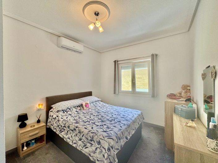 Image No.3-2 Bed House for sale