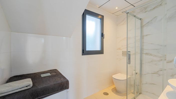 Image No.19-4 Bed Villa for sale