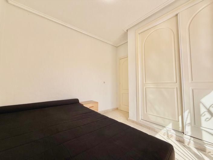 Image No.19-3 Bed Townhouse for sale