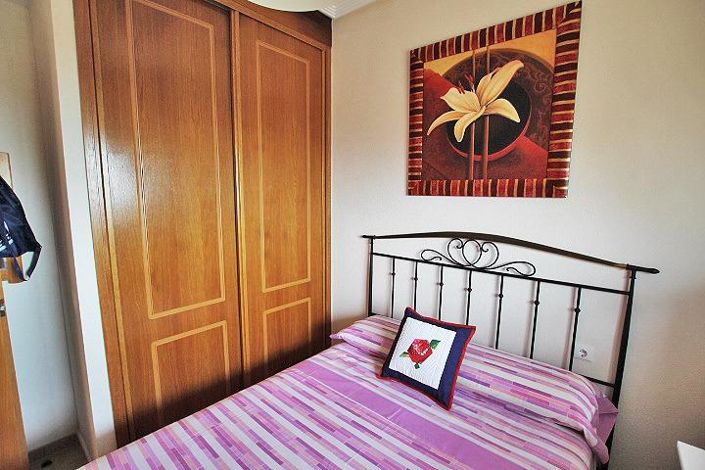 Image No.15-3 Bed Apartment for sale