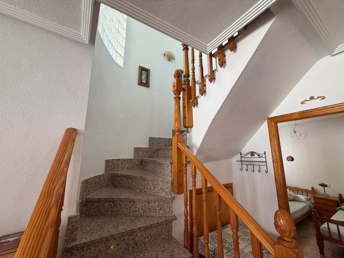 Image No.10-3 Bed Townhouse for sale