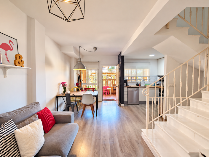 Image No.16-4 Bed Townhouse for sale