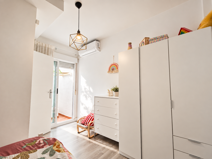 Image No.38-4 Bed Townhouse for sale