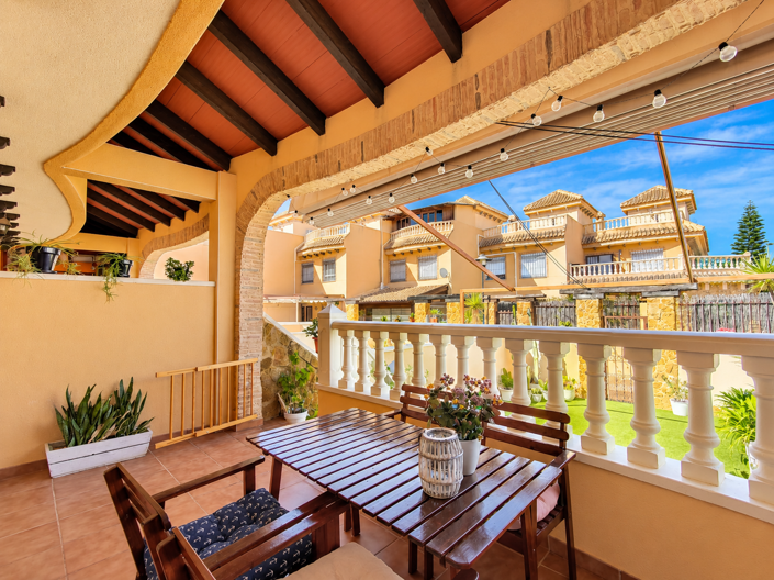 Image No.7-4 Bed Townhouse for sale
