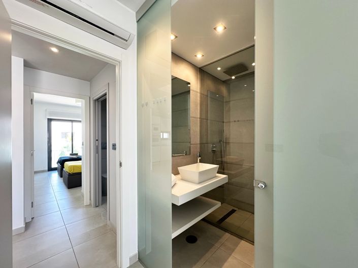 Image No.12-2 Bed Apartment for sale