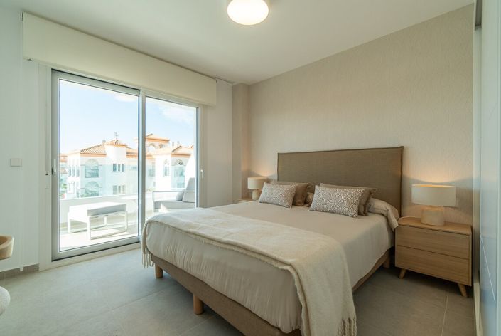 Image No.21-3 Bed Apartment for sale