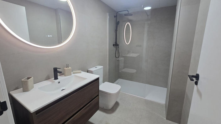 Image No.25-2 Bed Apartment for sale