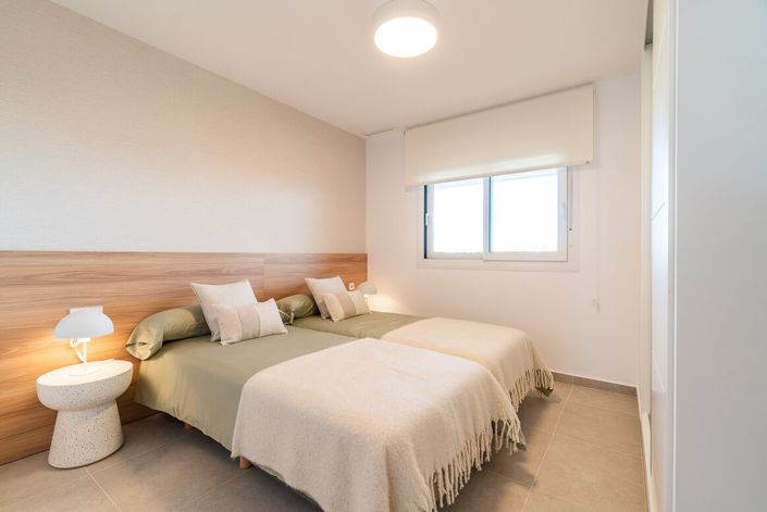 Image No.17-3 Bed Apartment for sale