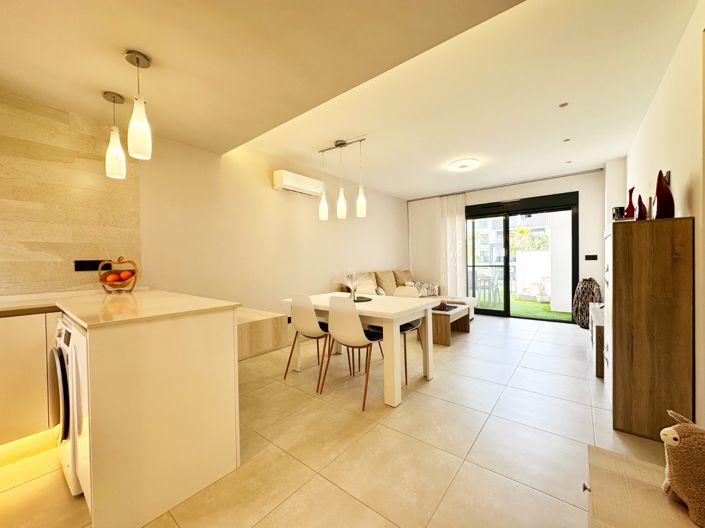 Image No.12-2 Bed Apartment for sale