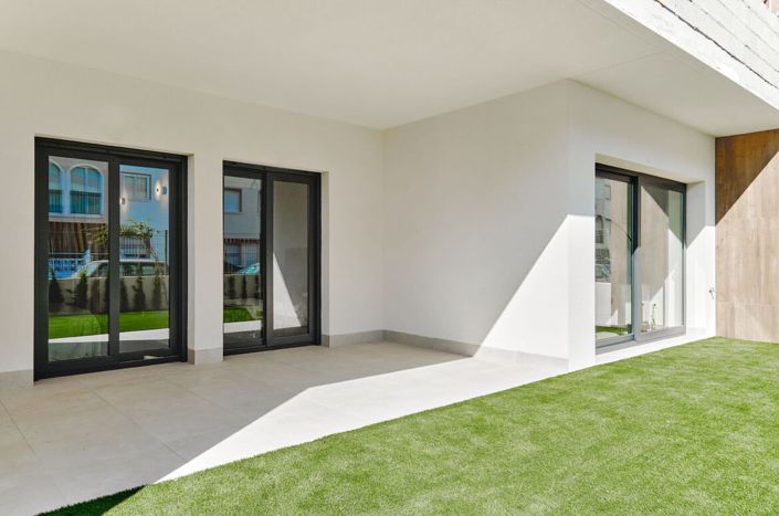 Image No.40-2 Bed Apartment for sale