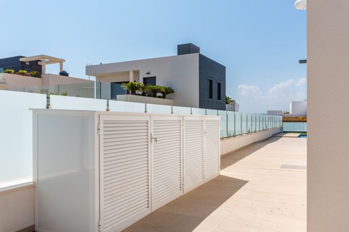 Image No.47-6 Bed Villa for sale