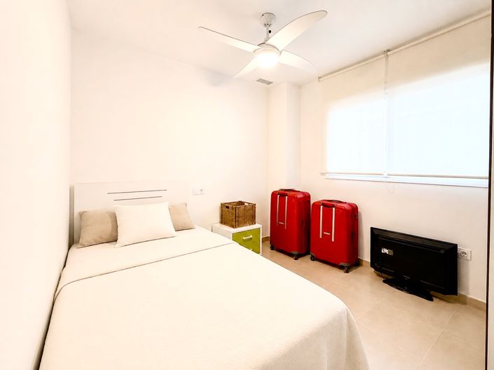 Image No.11-2 Bed Property for sale