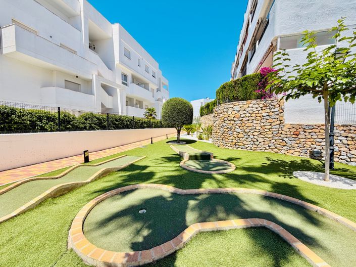 Image No.30-2 Bed Property for sale
