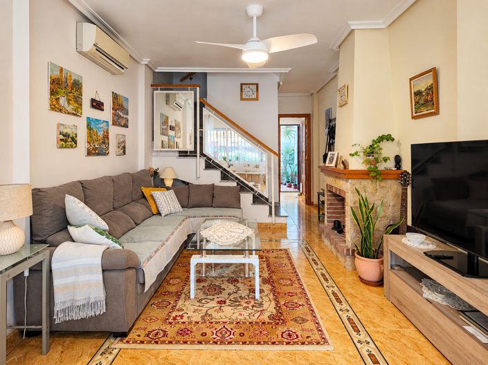 Image No.9-3 Bed Townhouse for sale
