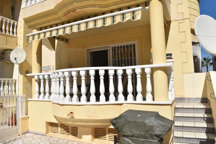 Image No.21-3 Bed Townhouse for sale
