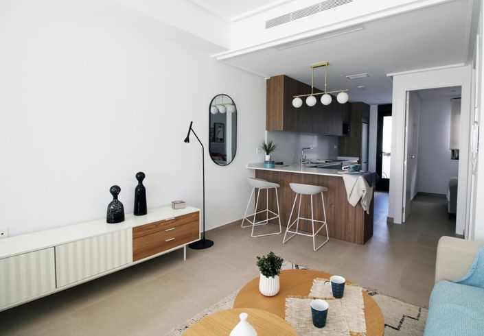 Image No.14-4 Bed Townhouse for sale