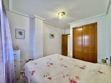 p-ce41897556b74407