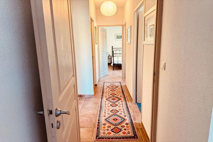 Image No.10-3 Bed Apartment for sale