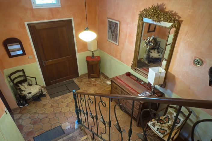 Image No.12-4 Bed House for sale
