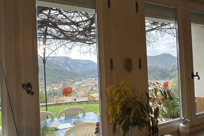 Image No.8-4 Bed House for sale