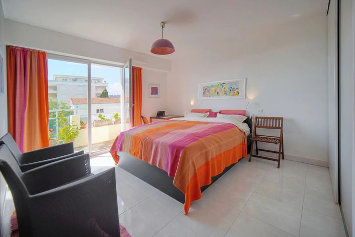 Image No.18-1 Bed Apartment for sale