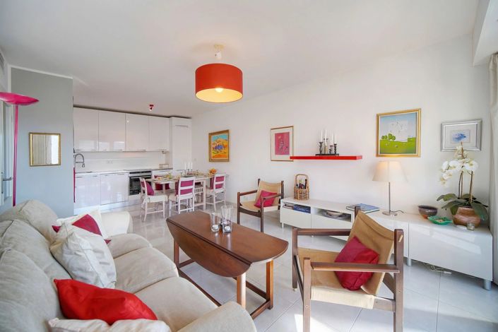 Image No.10-1 Bed Apartment for sale