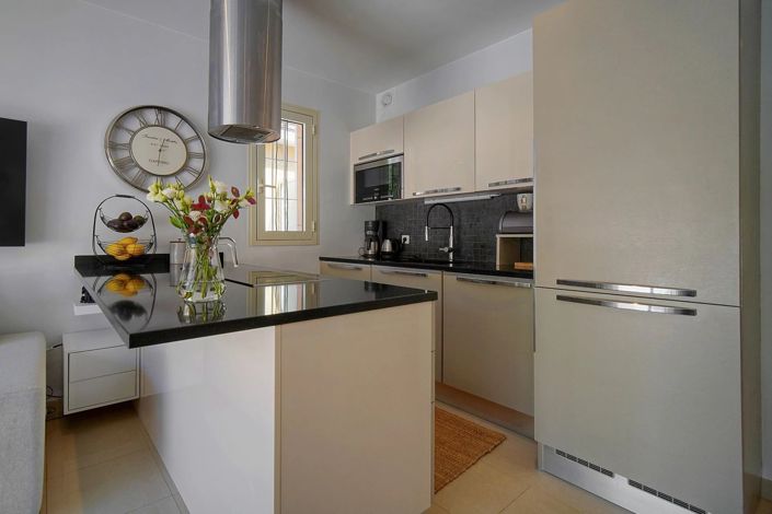 Image No.17-2 Bed Apartment for sale