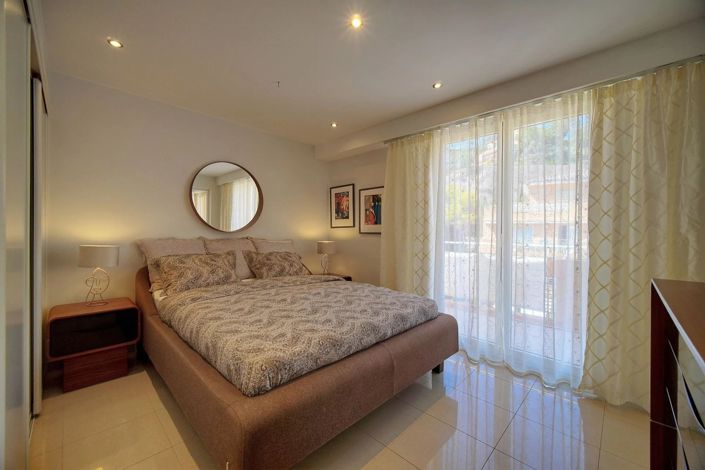 Image No.24-2 Bed Apartment for sale
