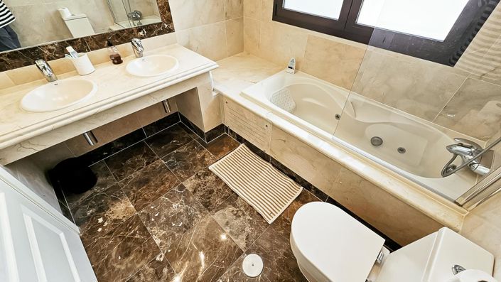 Image No.32-Propriété de 3 chambres à vendre à Estepona