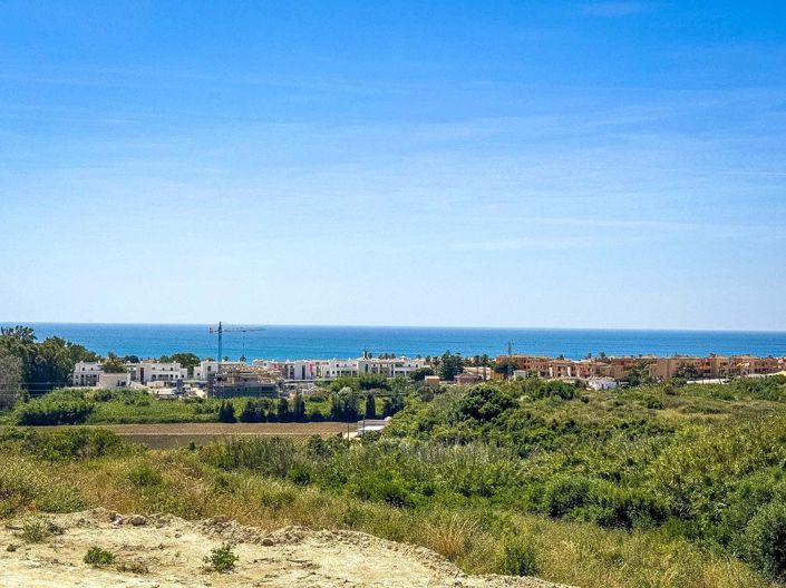 Image No.28-2 Bed Property for sale