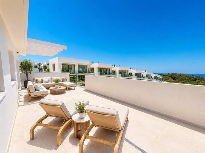 Image No.3-3 Bed Property for sale