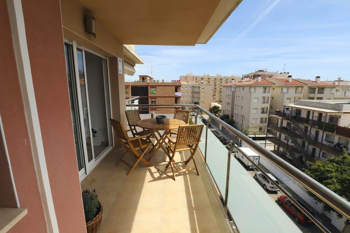 Image No.11-3 Bed Apartment for sale