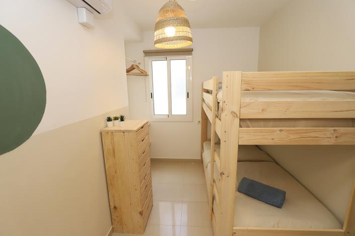 Image No.21-3 Bed Apartment for sale