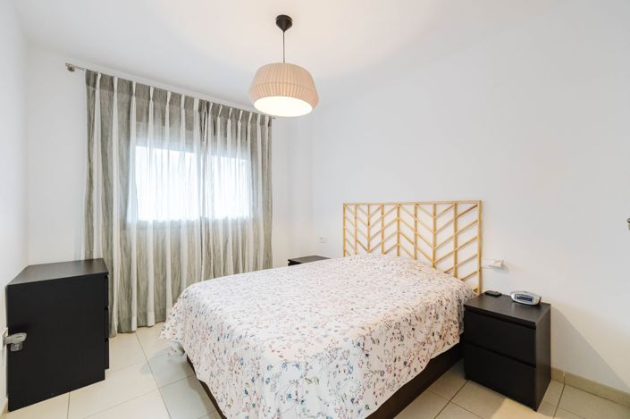 Image No.15-3 Bed Flat for sale
