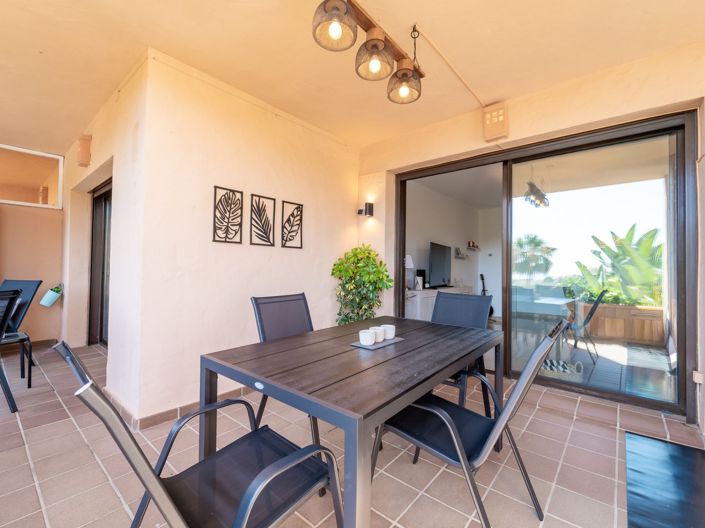 Image No.4-2 Bed Flat for sale