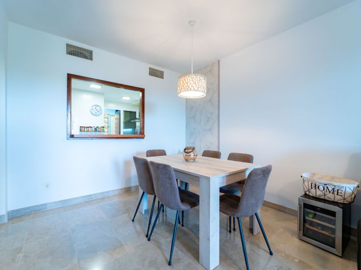 Image No.5-2 Bed Flat for sale