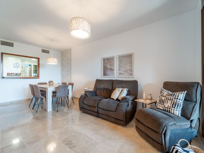 Image No.7-2 Bed Flat for sale