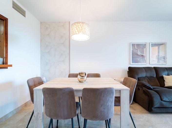 Image No.9-2 Bed Flat for sale