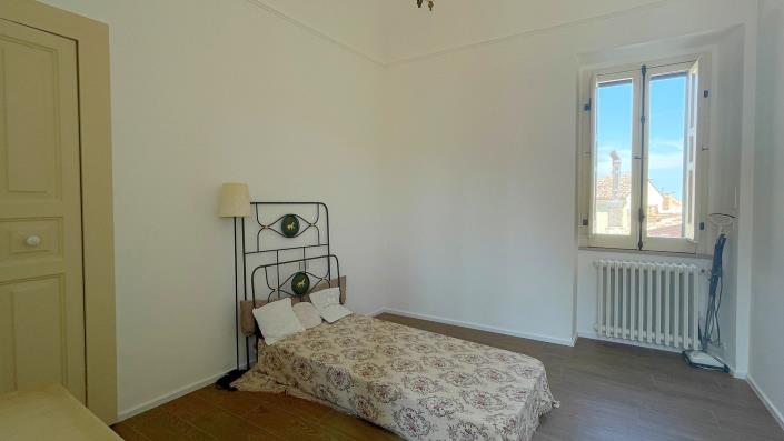 Image No.7-4 Bed Townhouse for sale