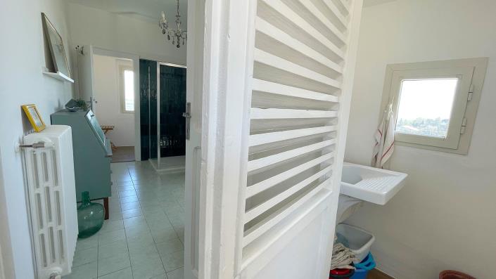 Image No.28-4 Bed Townhouse for sale