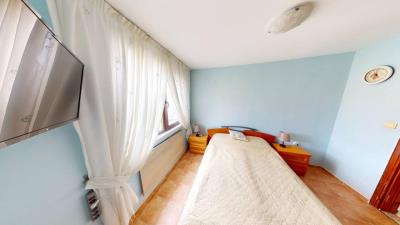 House-Poroi-04102025_094152