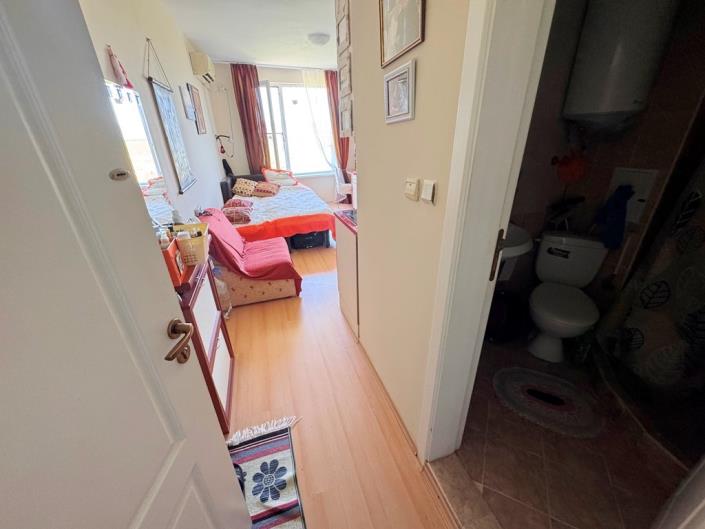 Image No.2-Studio for sale