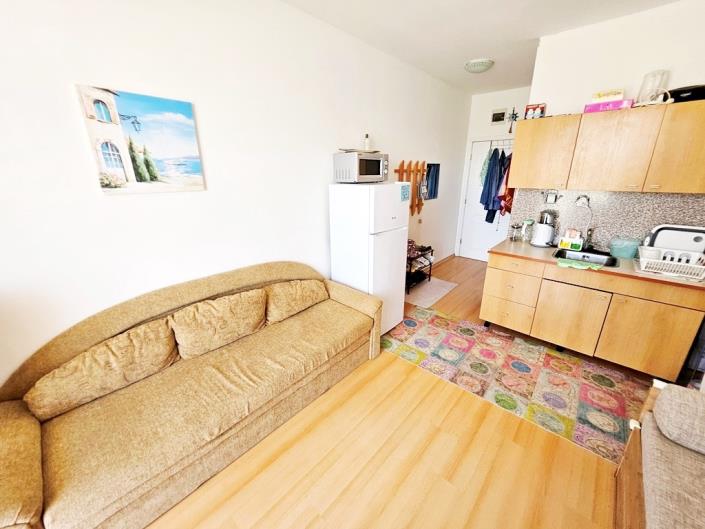 Image No.9-Studio for sale