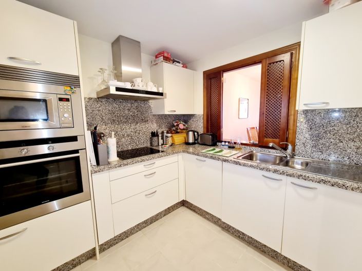 Image No.5-Appartement de 2 chambres à vendre à Estepona