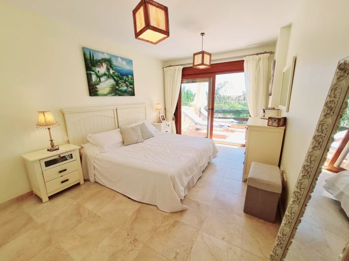 Image No.8-Appartement de 2 chambres à vendre à Estepona