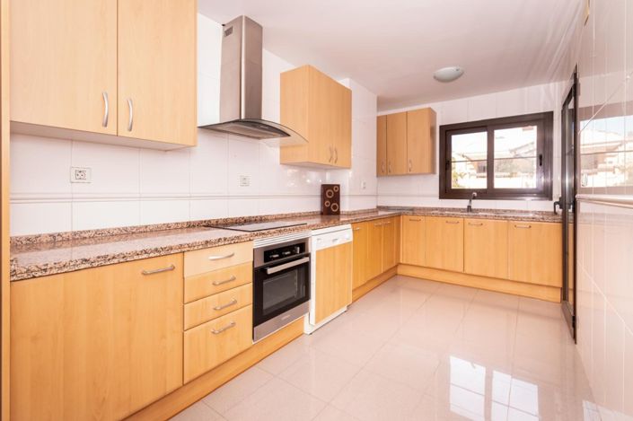 Image No.5-Appartement de 4 chambres à vendre à Estepona