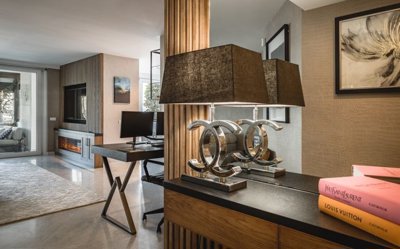 A1571 (4)