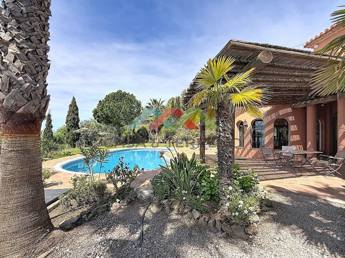 Image No.27-3 Bed Villa for sale