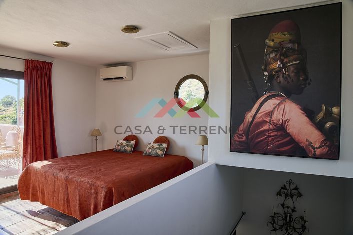 Image No.41-5 Bed Villa for sale