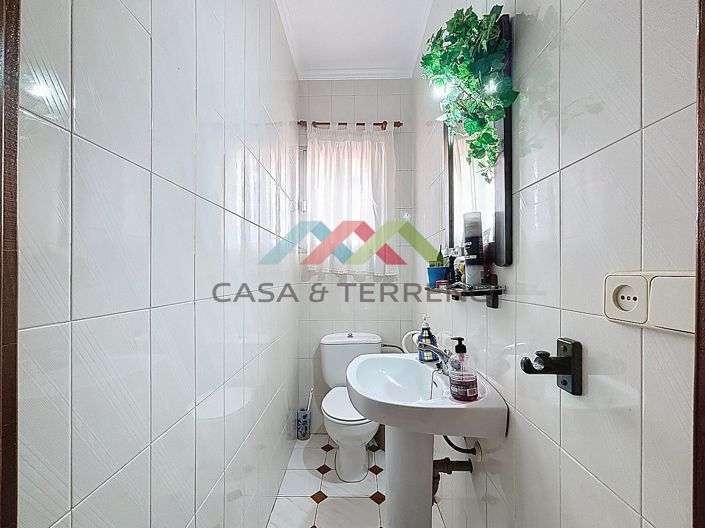 Image No.22-4 Bed Villa for sale